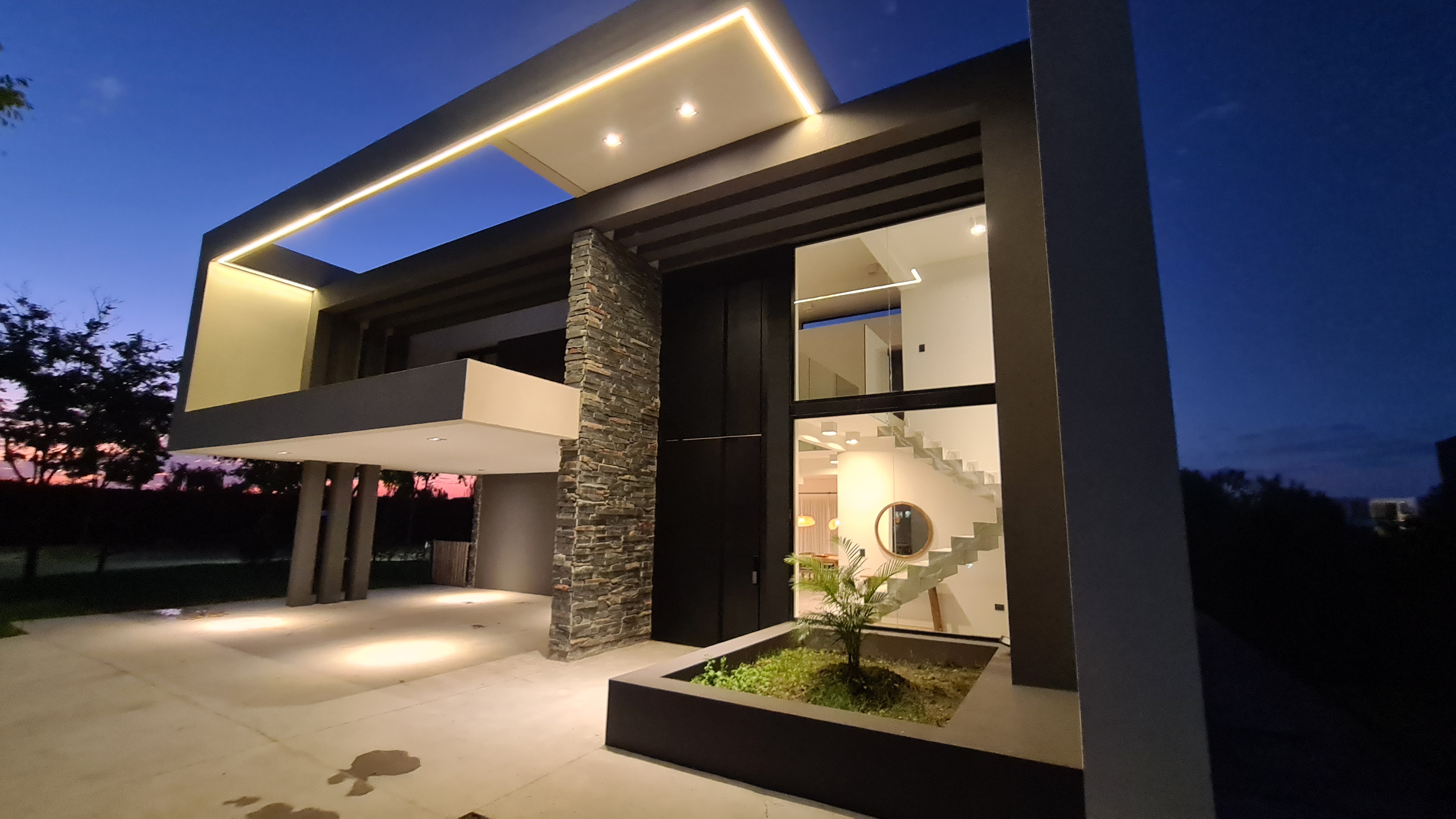 Puerto del Lago, Marinas Escobar 3